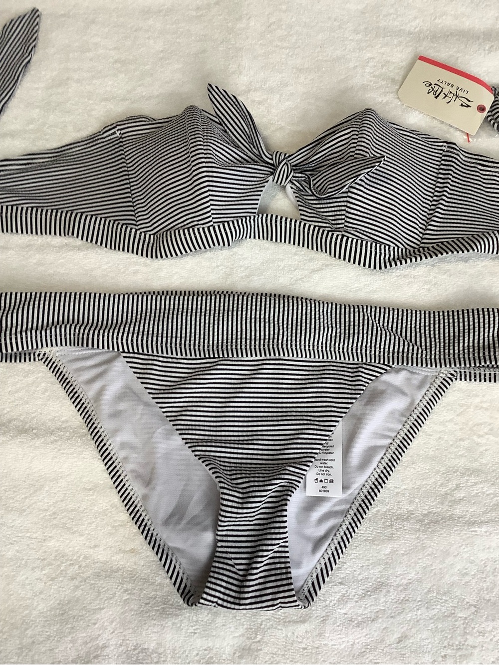 NWT sz MEDIUM Salt Life seersucker stripe bandeau, hipster bikini set